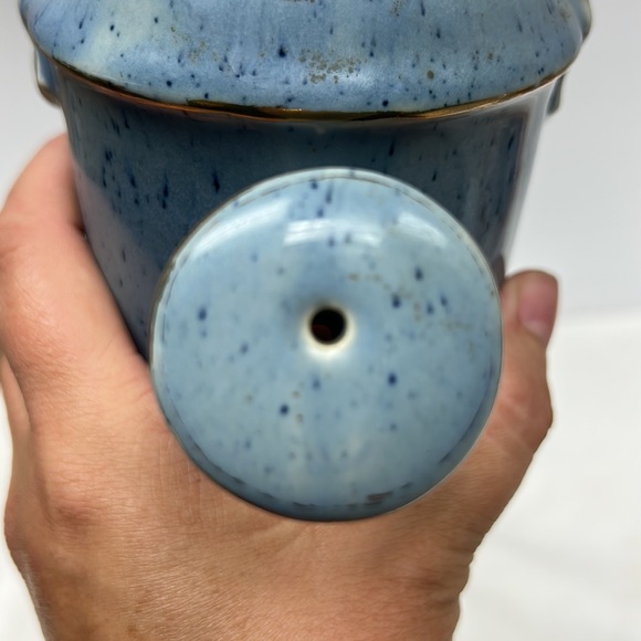 Vintage “McCoy” pottery USA small glazed watering can with cabbage rise design - Picture 8 of 11